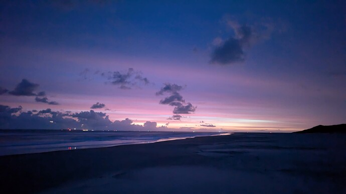 PXL_20250917_041513798.NIGHT~2