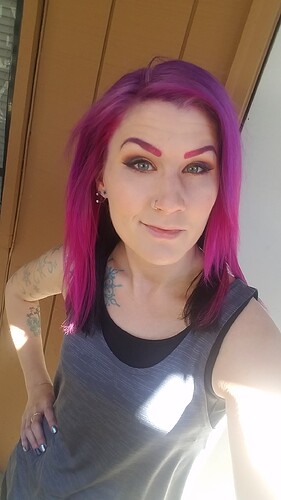 Snapchat-1108799556