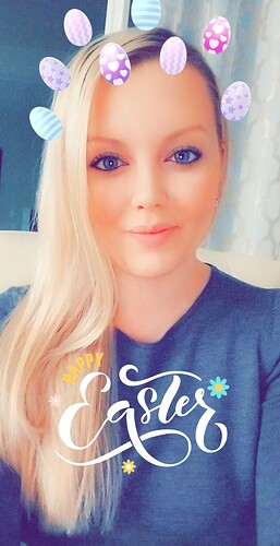 Snapchat-328471059