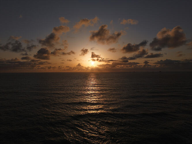 DJI_20250402192710_0009_D
