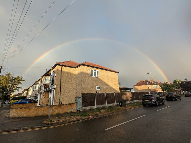 PXL_20250828_182128333