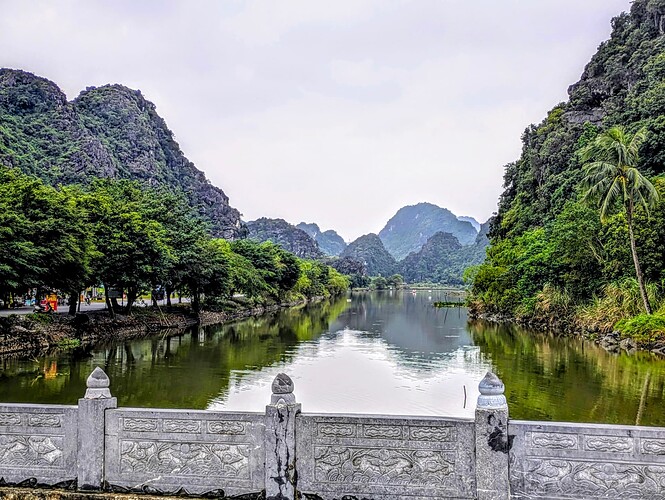 PXL_20251104_063402203.MP~2