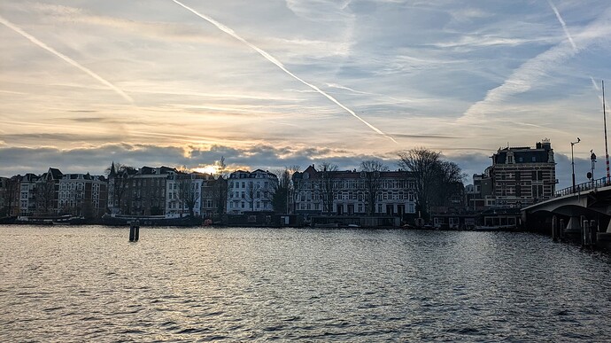 PXL_20251204_143356392