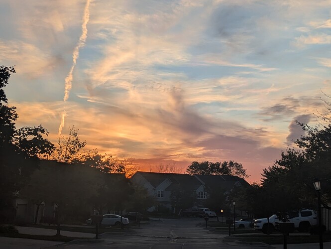 PXL_20251002_231028674