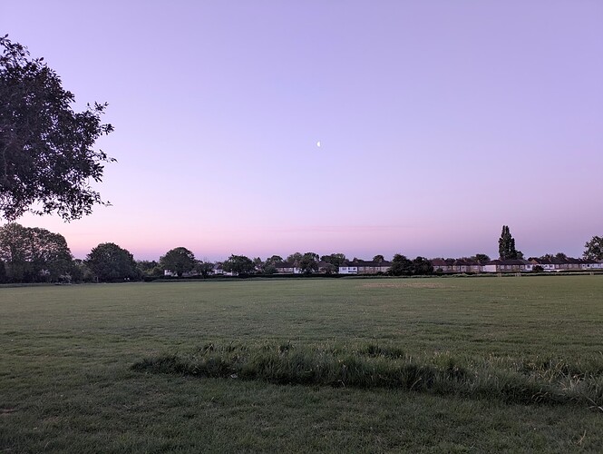 PXL_20250520_035205333