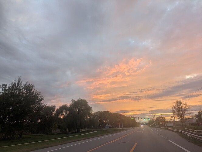 PXL_20251010_225505836