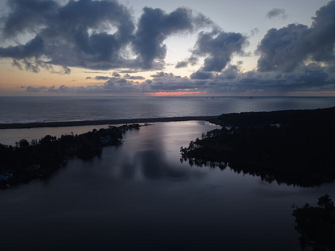 DJI_20250402200104_0404_D
