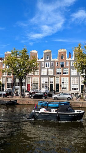 PXL_20250819_134302784