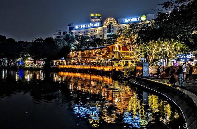 PXL_20251030_113206726.MP~2