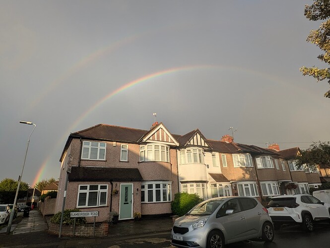 PXL_20250828_181942782