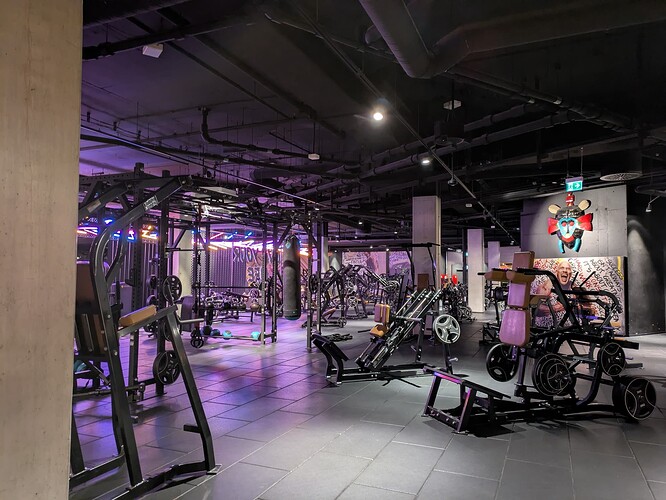 PXL_20251224_050928916