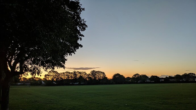 PXL_20250912_050508072.MP~2